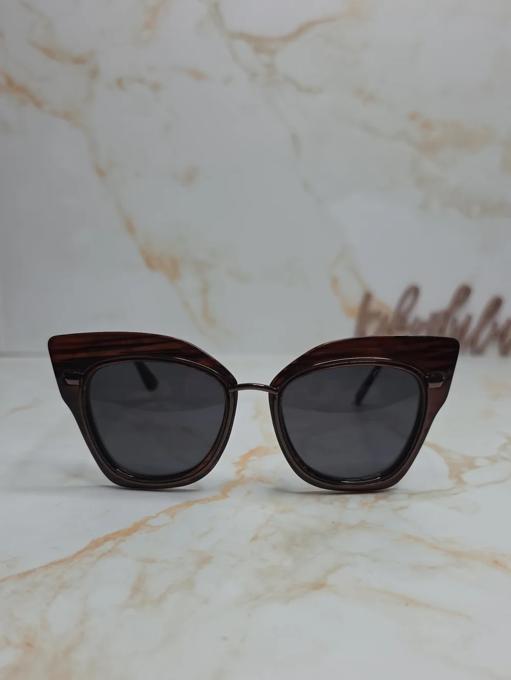 Carlos Falchi vintage-inspired cat-eye sunglasses burgundy maroon